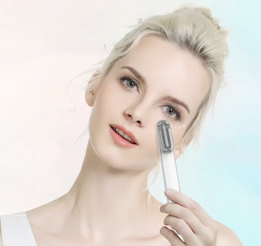 P007 Red Light Wand – Refresh Lift & Smooth